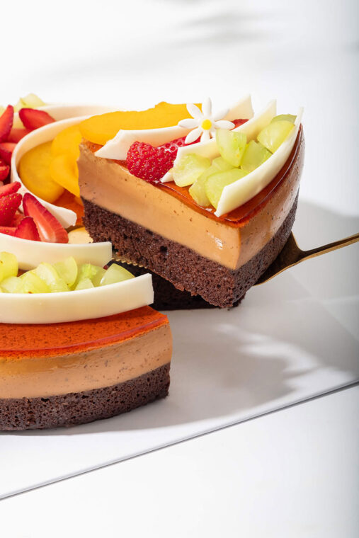 Bold Charming - Flan Gato Trà Thái Đỏ